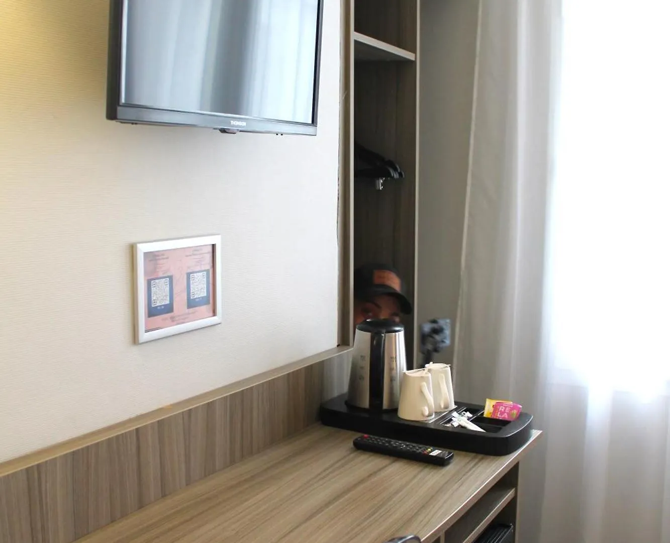 Avia Saphir Montparnasse Hotel