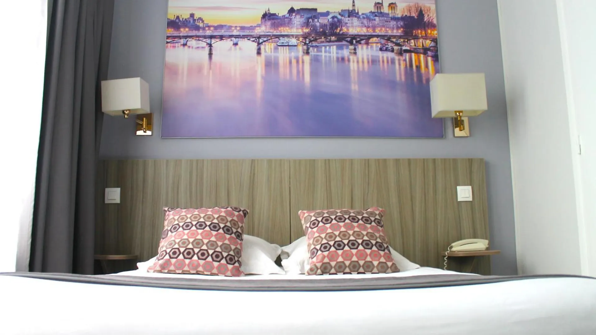 Avia Saphir Montparnasse Hotel