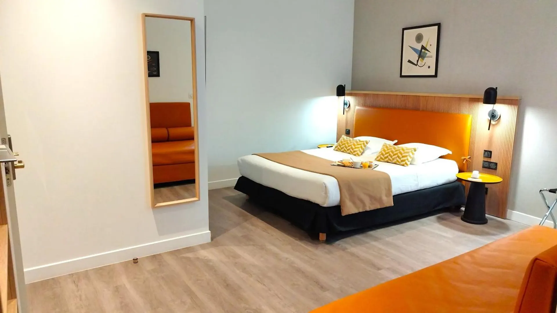 Avia Saphir Montparnasse Hotel 3*