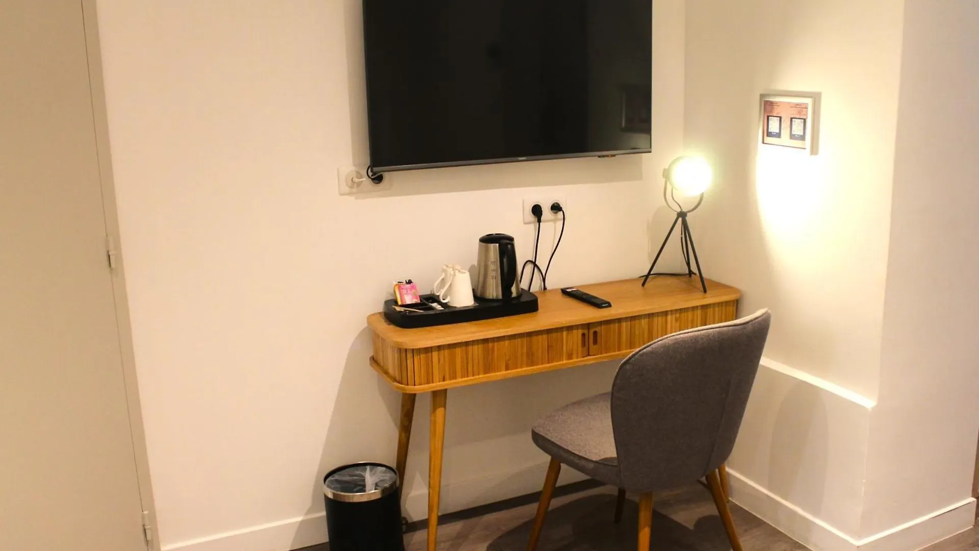 Avia Saphir Montparnasse Hotel Paris
